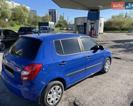 Синій Шкода Фабія, об'ємом двигуна 1.2 л та пробігом 201 тис. км за 5000 $, фото 3 на Automoto.ua