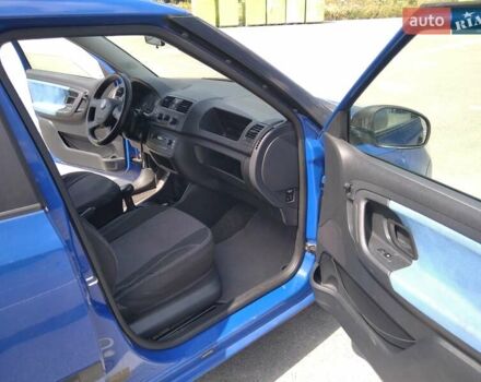 Синий Шкода Фабия, объемом двигателя 1.2 л и пробегом 184 тыс. км за 4500 $, фото 5 на Automoto.ua