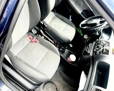 Синий Шкода Фабия, объемом двигателя 0 л и пробегом 170 тыс. км за 3330 $, фото 6 на Automoto.ua