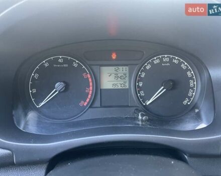 Синий Шкода Фабия, объемом двигателя 1.4 л и пробегом 195 тыс. км за 6900 $, фото 12 на Automoto.ua