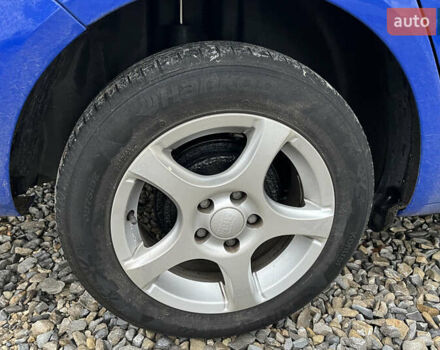 Синий Шкода Фабия, объемом двигателя 1.2 л и пробегом 189 тыс. км за 5300 $, фото 7 на Automoto.ua