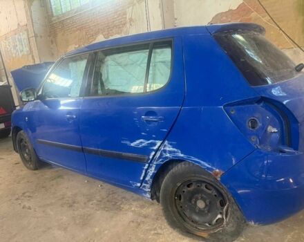 Синий Шкода Фабия, объемом двигателя 0 л и пробегом 200 тыс. км за 1600 $, фото 2 на Automoto.ua