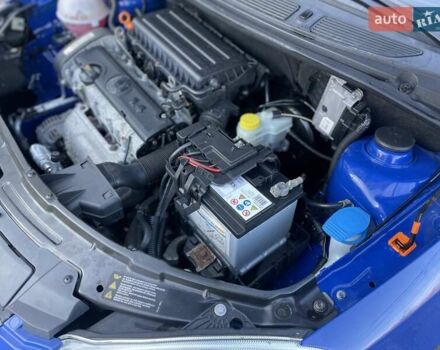 Синий Шкода Фабия, объемом двигателя 1.4 л и пробегом 195 тыс. км за 6900 $, фото 44 на Automoto.ua