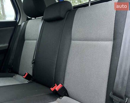 Синий Шкода Фабия, объемом двигателя 1.2 л и пробегом 189 тыс. км за 5300 $, фото 14 на Automoto.ua