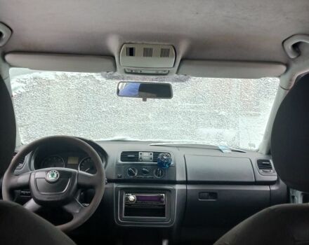 Синій Шкода Фабія, об'ємом двигуна 1.4 л та пробігом 250 тис. км за 2500 $, фото 4 на Automoto.ua