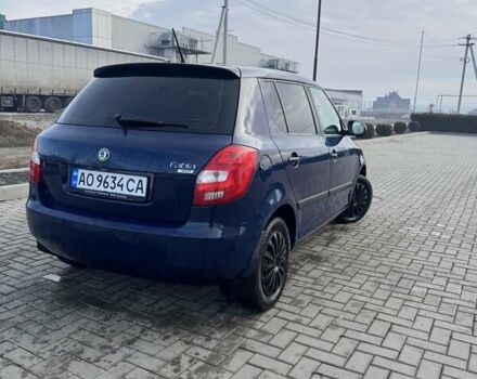 Синий Шкода Фабия, объемом двигателя 1.2 л и пробегом 145 тыс. км за 5250 $, фото 2 на Automoto.ua