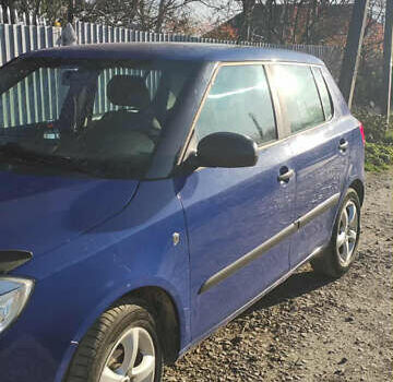 Синій Шкода Фабія, об'ємом двигуна 1.42 л та пробігом 185 тис. км за 5500 $, фото 1 на Automoto.ua