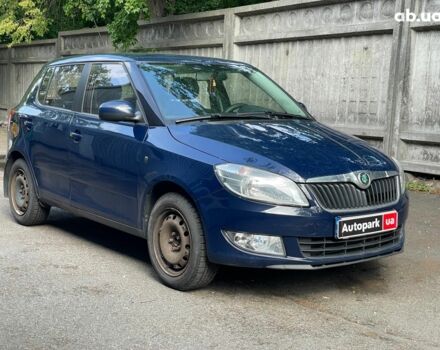 Синий Шкода Фабия, объемом двигателя 1.4 л и пробегом 207 тыс. км за 4990 $, фото 2 на Automoto.ua