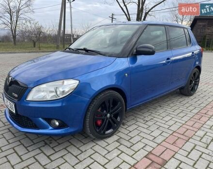 Синий Шкода Фабия, объемом двигателя 1.4 л и пробегом 142 тыс. км за 7899 $, фото 3 на Automoto.ua