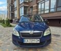 Синий Шкода Фабия, объемом двигателя 1.2 л и пробегом 295 тыс. км за 3999 $, фото 1 на Automoto.ua