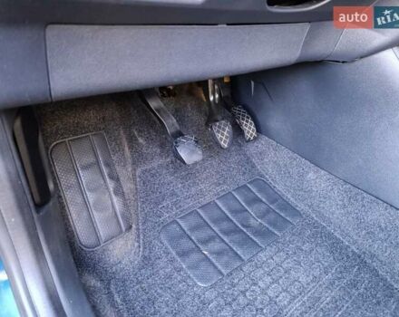 Синій Шкода Фабія, об'ємом двигуна 1.6 л та пробігом 345 тис. км за 5200 $, фото 7 на Automoto.ua