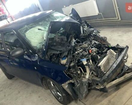 Синій Шкода Фабія, об'ємом двигуна 1.6 л та пробігом 195 тис. км за 2200 $, фото 10 на Automoto.ua