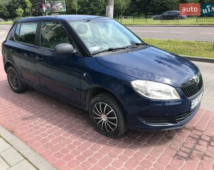 Синій Шкода Фабія, об'ємом двигуна 1.39 л та пробігом 448 тис. км за 4100 $, фото 2 на Automoto.ua