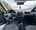 Синий Шкода Фабия, объемом двигателя 1.2 л и пробегом 175 тыс. км за 3850 $, фото 6 на Automoto.ua