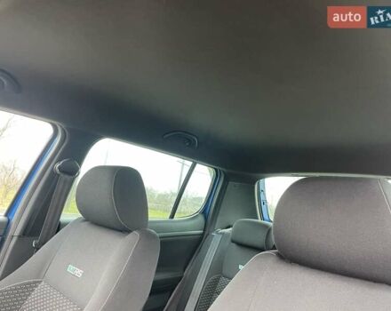 Синий Шкода Фабия, объемом двигателя 1.4 л и пробегом 142 тыс. км за 7899 $, фото 22 на Automoto.ua