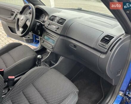 Синий Шкода Фабия, объемом двигателя 1.4 л и пробегом 142 тыс. км за 7899 $, фото 32 на Automoto.ua