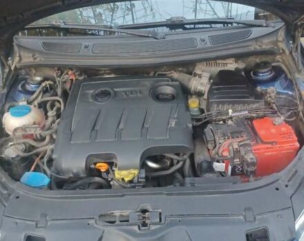 Синий Шкода Фабия, объемом двигателя 1.6 л и пробегом 218 тыс. км за 6500 $, фото 8 на Automoto.ua