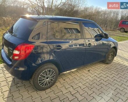 Синий Шкода Фабия, объемом двигателя 1.6 л и пробегом 241 тыс. км за 5100 $, фото 3 на Automoto.ua