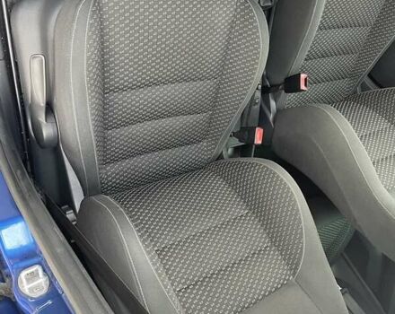 Синий Шкода Фабия, объемом двигателя 1.4 л и пробегом 142 тыс. км за 7899 $, фото 16 на Automoto.ua