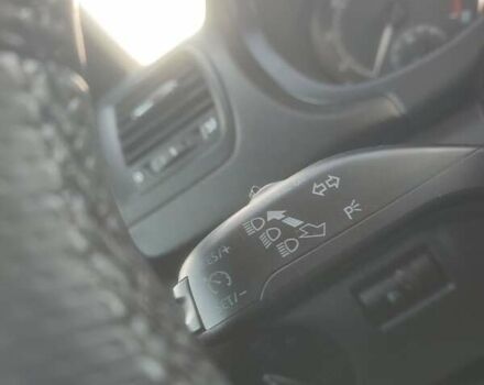 Синий Шкода Фабия, объемом двигателя 1.4 л и пробегом 142 тыс. км за 7899 $, фото 33 на Automoto.ua