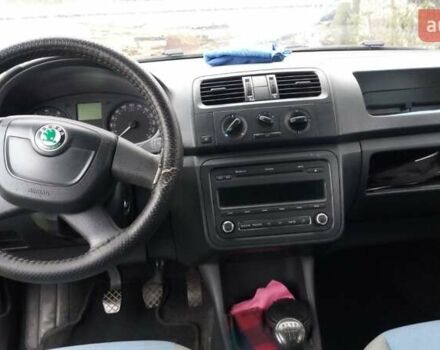 Синий Шкода Фабия, объемом двигателя 1.2 л и пробегом 225 тыс. км за 4700 $, фото 4 на Automoto.ua