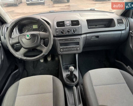 Синій Шкода Фабія, об'ємом двигуна 1.2 л та пробігом 266 тис. км за 4700 $, фото 13 на Automoto.ua