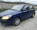 Синий Шкода Фабия, объемом двигателя 1.2 л и пробегом 175 тыс. км за 3850 $, фото 1 на Automoto.ua