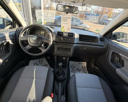Синий Шкода Фабия, объемом двигателя 1.2 л и пробегом 181 тыс. км за 5999 $, фото 6 на Automoto.ua