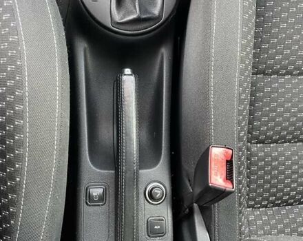 Синий Шкода Фабия, объемом двигателя 1.4 л и пробегом 142 тыс. км за 7899 $, фото 21 на Automoto.ua