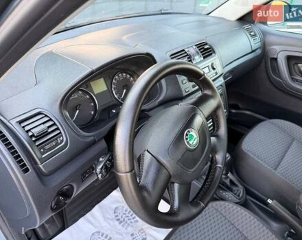 Синий Шкода Фабия, объемом двигателя 1.4 л и пробегом 187 тыс. км за 6997 $, фото 29 на Automoto.ua