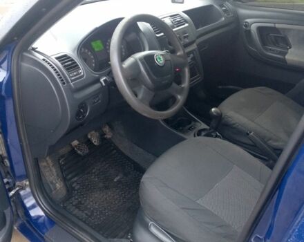 Синий Шкода Фабия, объемом двигателя 1.6 л и пробегом 217 тыс. км за 5200 $, фото 14 на Automoto.ua