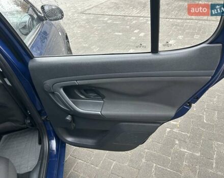 Синий Шкода Фабия, объемом двигателя 1.39 л и пробегом 260 тыс. км за 4200 $, фото 13 на Automoto.ua
