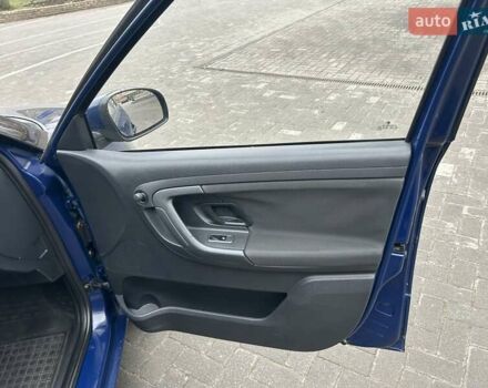 Синий Шкода Фабия, объемом двигателя 1.39 л и пробегом 260 тыс. км за 4200 $, фото 15 на Automoto.ua