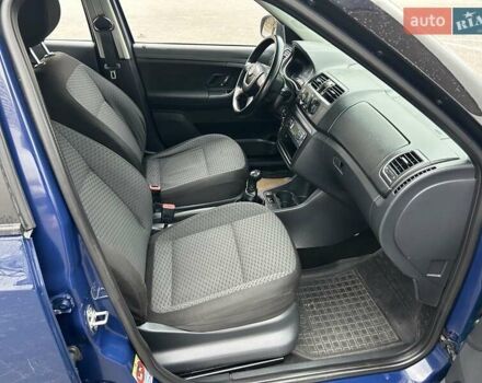 Синий Шкода Фабия, объемом двигателя 1.39 л и пробегом 260 тыс. км за 4200 $, фото 14 на Automoto.ua