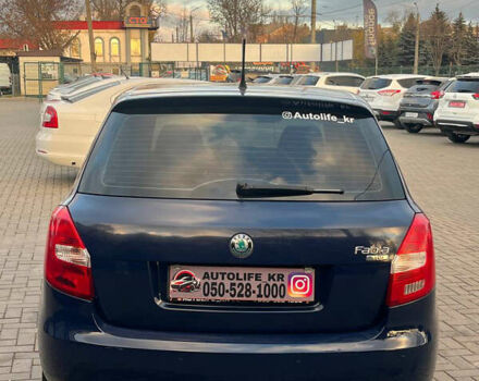 Синий Шкода Фабия, объемом двигателя 1.6 л и пробегом 240 тыс. км за 5900 $, фото 4 на Automoto.ua