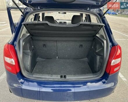 Синий Шкода Фабия, объемом двигателя 1.39 л и пробегом 89 тыс. км за 6400 $, фото 4 на Automoto.ua