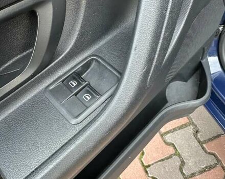 Синий Шкода Фабия, объемом двигателя 1.39 л и пробегом 89 тыс. км за 6400 $, фото 6 на Automoto.ua