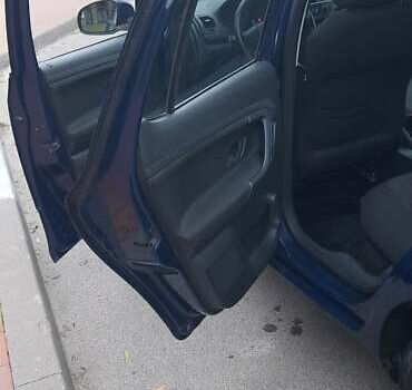 Синий Шкода Фабия, объемом двигателя 1.39 л и пробегом 173 тыс. км за 5550 $, фото 19 на Automoto.ua