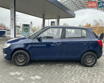 Синий Шкода Фабия, объемом двигателя 1.39 л и пробегом 260 тыс. км за 4200 $, фото 1 на Automoto.ua