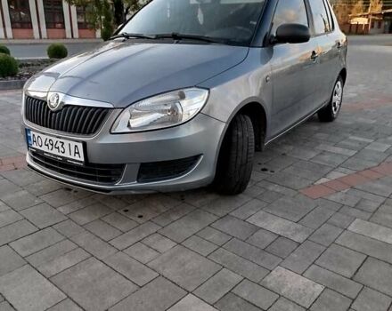 Синий Шкода Фабия, объемом двигателя 1.2 л и пробегом 250 тыс. км за 5500 $, фото 3 на Automoto.ua