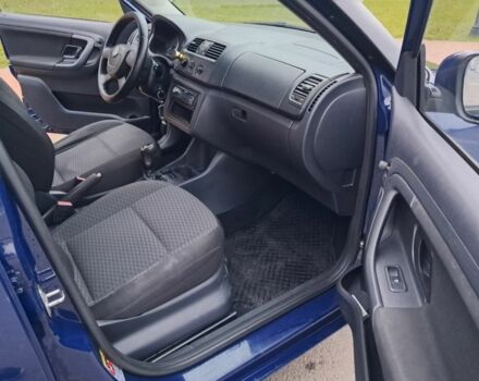 Синий Шкода Фабия, объемом двигателя 1.4 л и пробегом 173 тыс. км за 5550 $, фото 3 на Automoto.ua