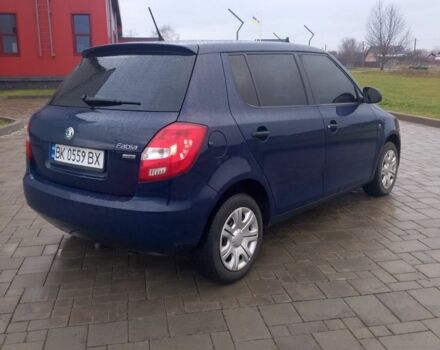 Синий Шкода Фабия, объемом двигателя 1.6 л и пробегом 217 тыс. км за 5200 $, фото 3 на Automoto.ua