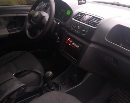 Синий Шкода Фабия, объемом двигателя 1.6 л и пробегом 217 тыс. км за 5200 $, фото 12 на Automoto.ua