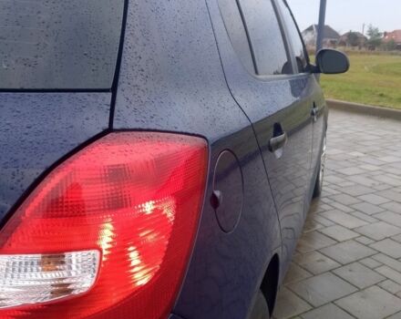 Синий Шкода Фабия, объемом двигателя 1.6 л и пробегом 217 тыс. км за 5200 $, фото 7 на Automoto.ua