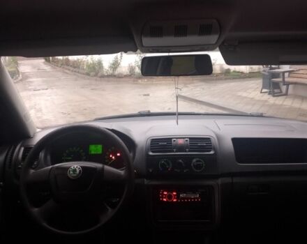 Синий Шкода Фабия, объемом двигателя 1.6 л и пробегом 217 тыс. км за 5200 $, фото 9 на Automoto.ua