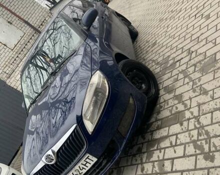 Синий Шкода Фабия, объемом двигателя 1.2 л и пробегом 298 тыс. км за 3600 $, фото 1 на Automoto.ua