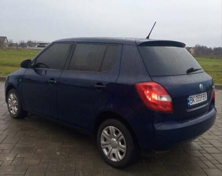 Синий Шкода Фабия, объемом двигателя 1.6 л и пробегом 279 тыс. км за 5200 $, фото 4 на Automoto.ua