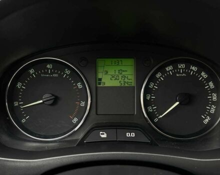 Шкода Фабія 2012 у Львові на Automoto.ua Синій Шкода Фабія, об'ємом двигуна 1.4 л та пробігом 250 тис. км за 6150 $, фото 15 на Automoto.ua