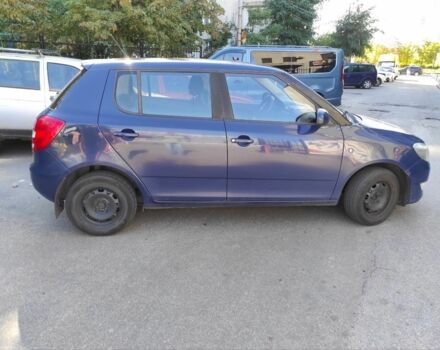 Синий Шкода Фабия, объемом двигателя 1.4 л и пробегом 235 тыс. км за 5100 $, фото 4 на Automoto.ua