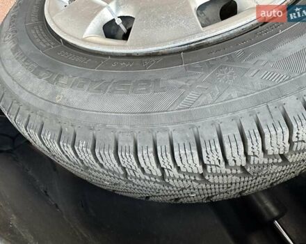 Синий Шкода Фабия, объемом двигателя 1.39 л и пробегом 89 тыс. км за 6400 $, фото 11 на Automoto.ua